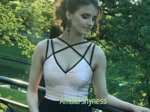 Amalia_Shyness