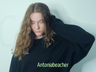 Antoniabeacher