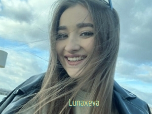 Lunaxeva