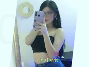 Mia_Harris