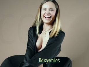 Roxysmiles